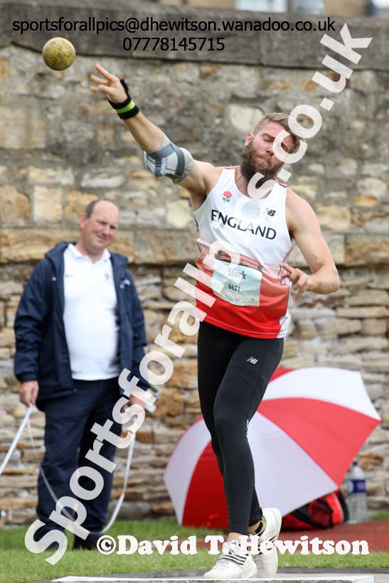 Senior mens shot putt, EAP International Combined Events, Hexham Northumberland. Photo: David T. Hewitson/Sports for All Pics
